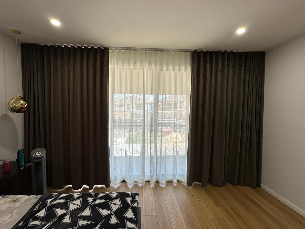 Blockout curtain with sheer curtain